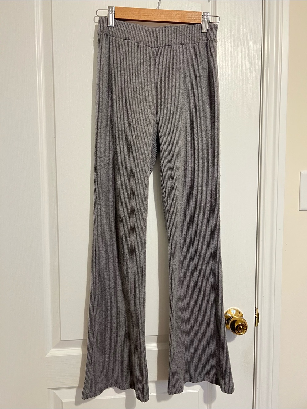 Ribbed Knit Flare Pants - Gray